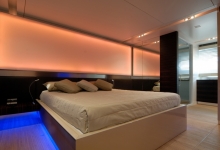 Room with suspended ceiling
