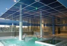 Ceiling with high gloss tiles